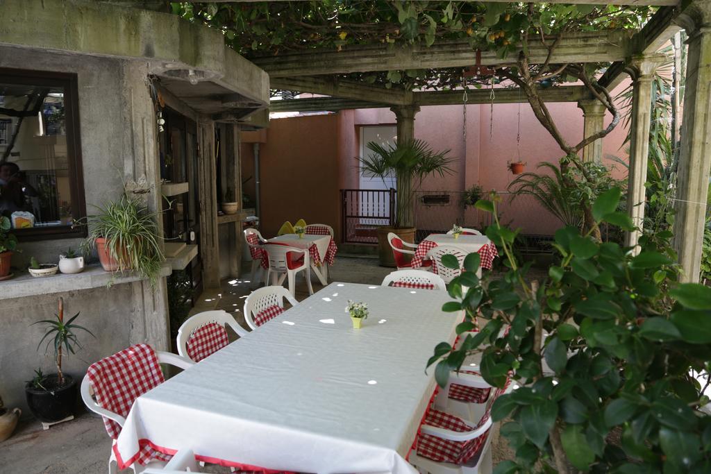 בודווה Lilian Apartments חדר תמונה