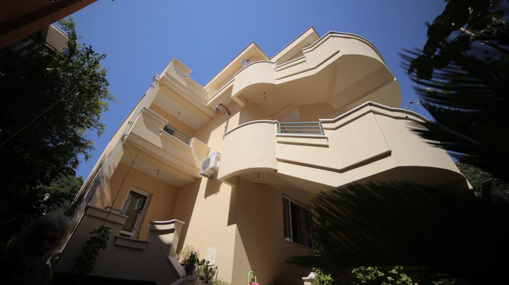בודווה Lilian Apartments חדר תמונה
