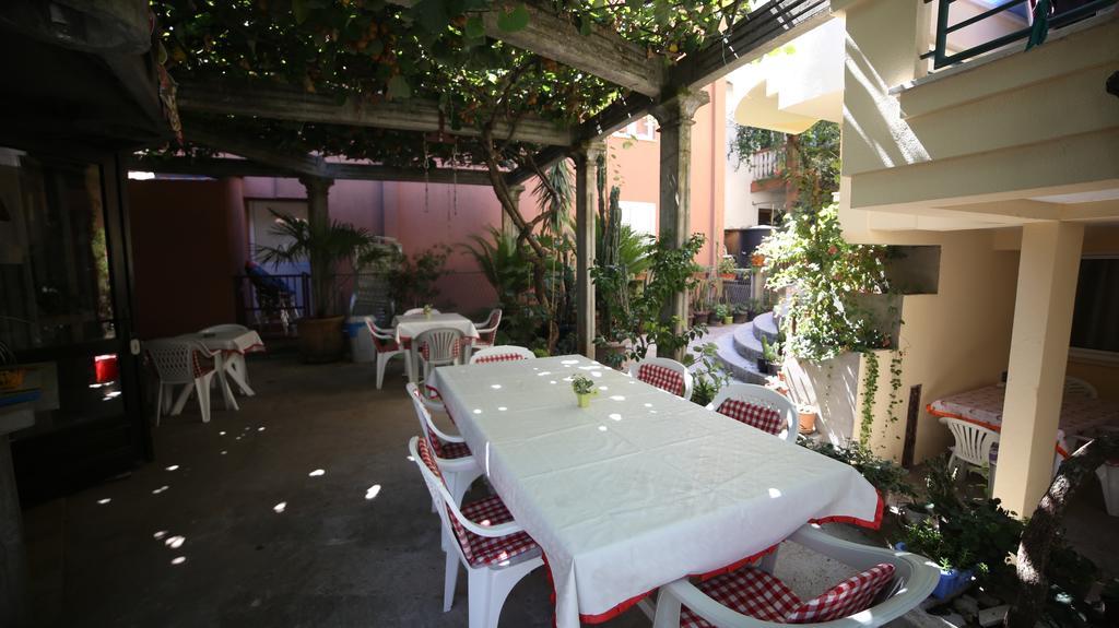 בודווה Lilian Apartments מראה חיצוני תמונה