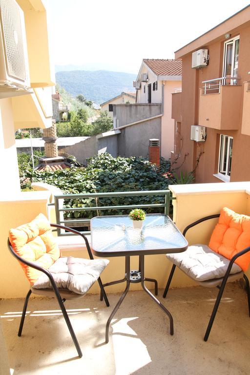 בודווה Lilian Apartments מראה חיצוני תמונה