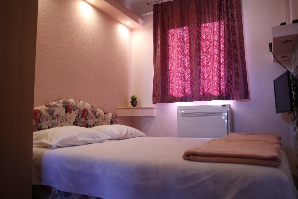 בודווה Lilian Apartments מראה חיצוני תמונה